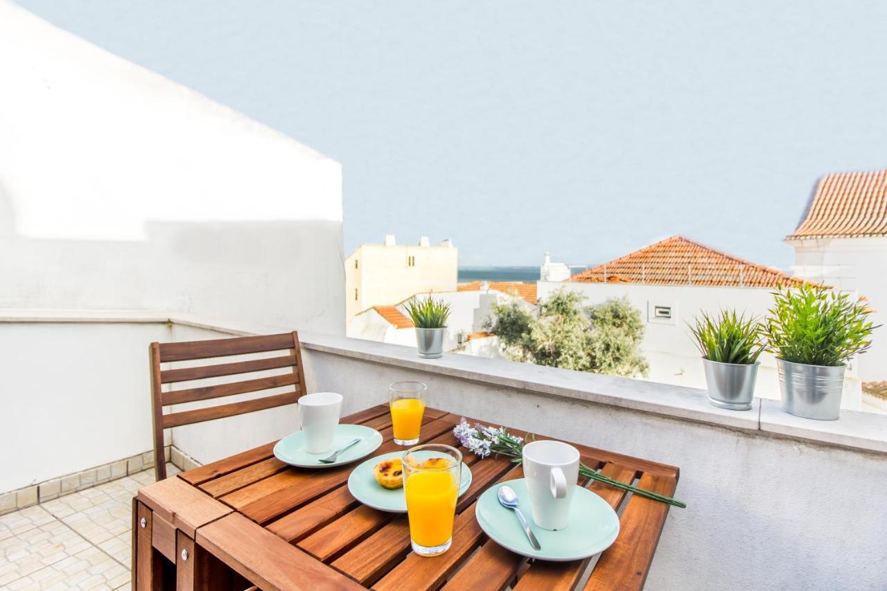 Alfama Lovely Duplex Lisbon Bagian luar foto